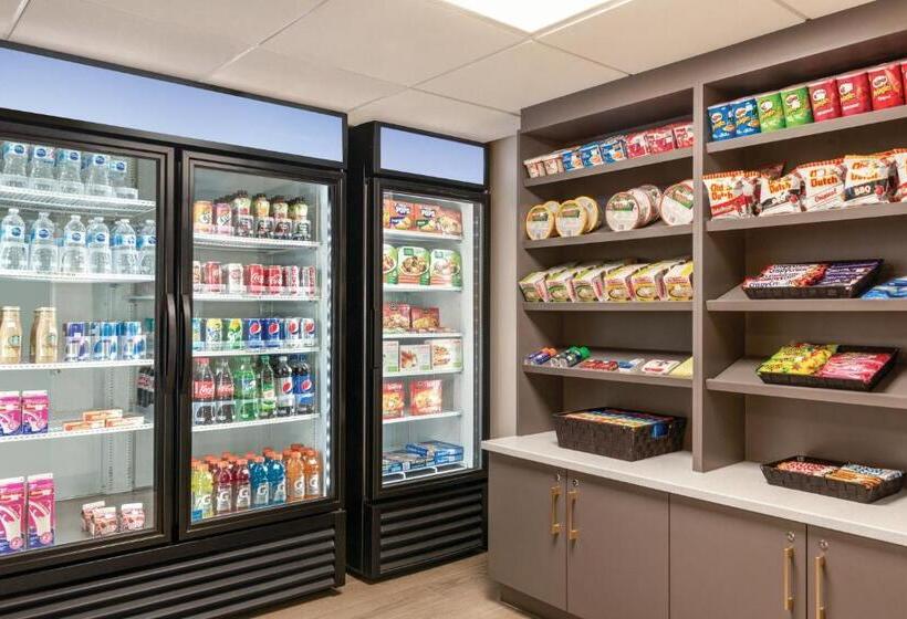 Szálloda Park Inn By Radisson, Calgary Airport North, Ab