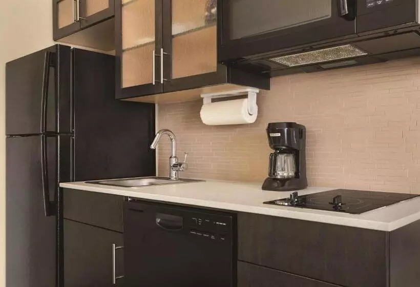 Hotelli Park Inn By Radisson, Calgary Airport North, Ab