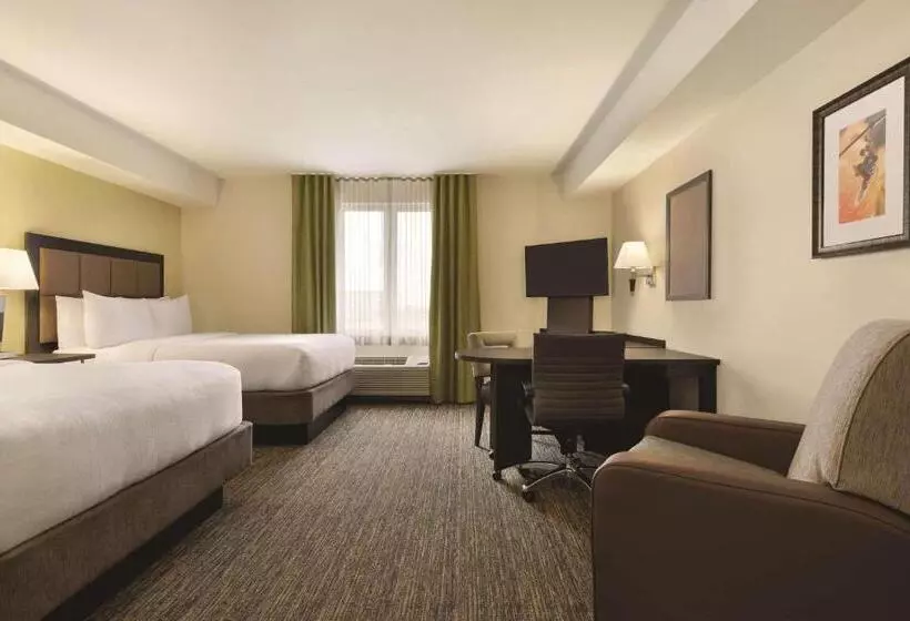 Hotelli Park Inn By Radisson, Calgary Airport North, Ab