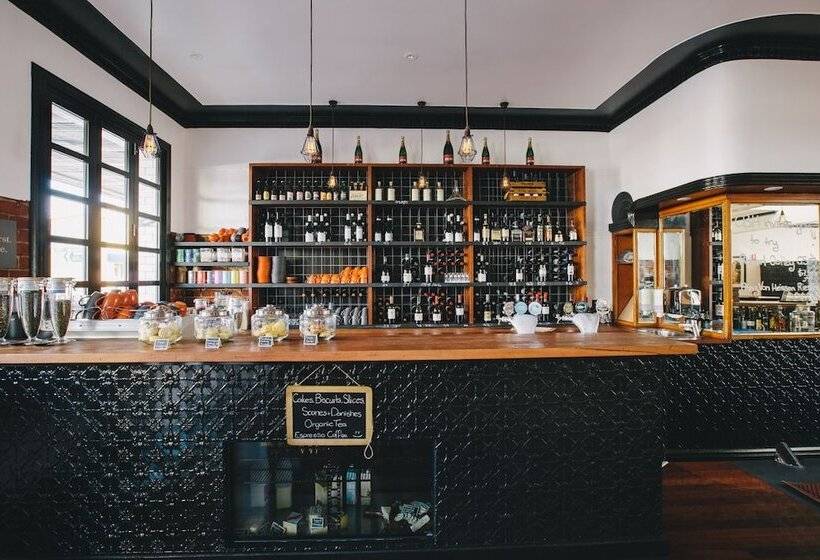 ホテル The Commercial Boutique