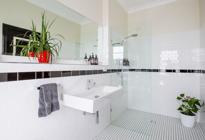 ホテル The Commercial Boutique