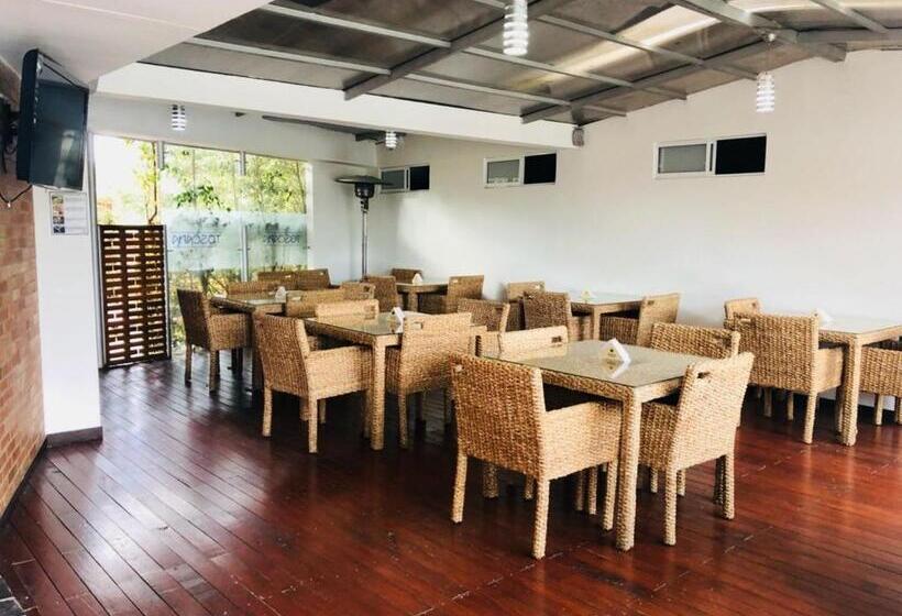 בית מלון כפרי Toscana Oriente