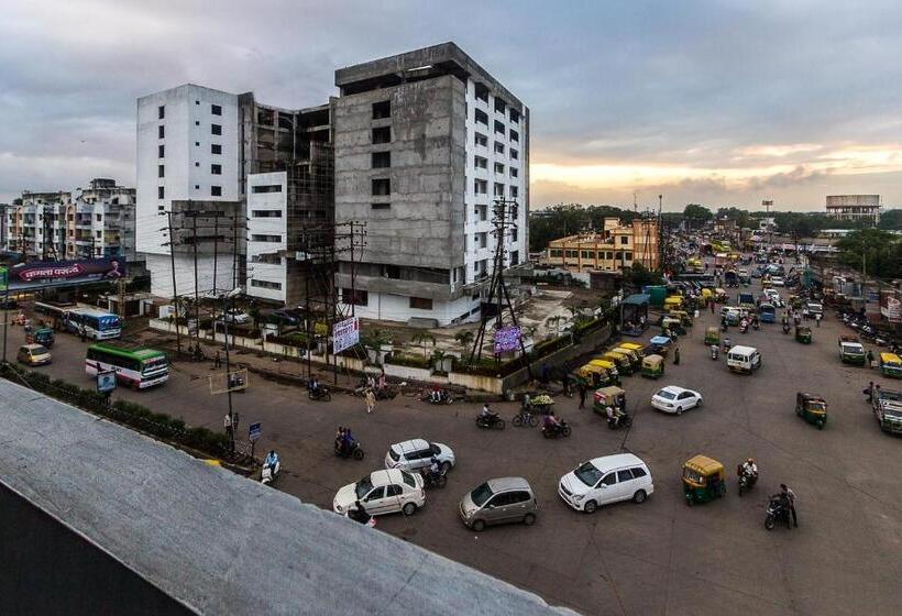 בית מלון כפרי Treebo Shivani