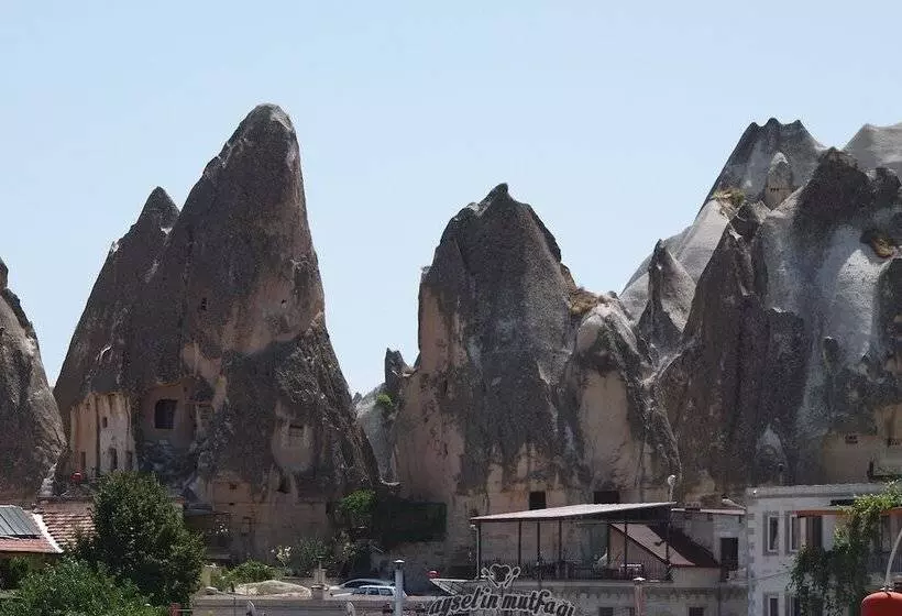 Majatalo Emre's Stone House