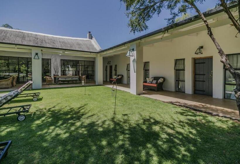 פנסיון The Whyte House