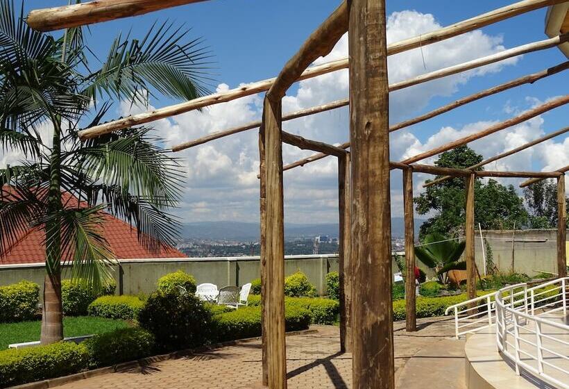 پانسیون Yambi Guest House