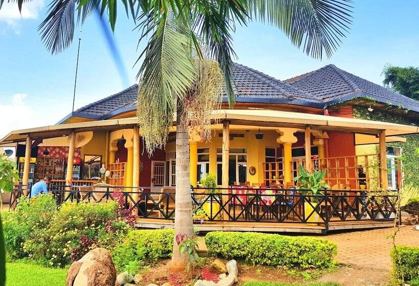 پانسیون Yambi Guest House