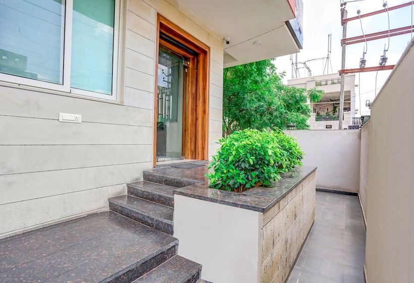 Fabhotel Shiv Rachna