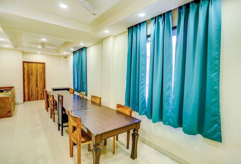 Fabhotel Shiv Rachna