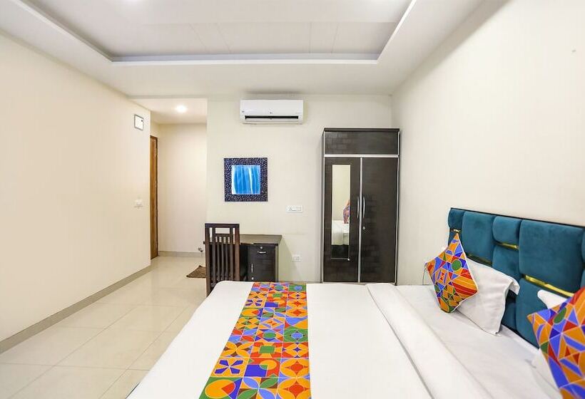 Fabhotel Shiv Rachna