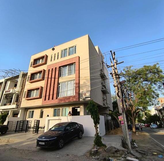 Fabhotel Shiv Rachna