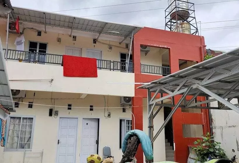 ホテル Adhyaksa Syariah Guest House By Oyo Rooms