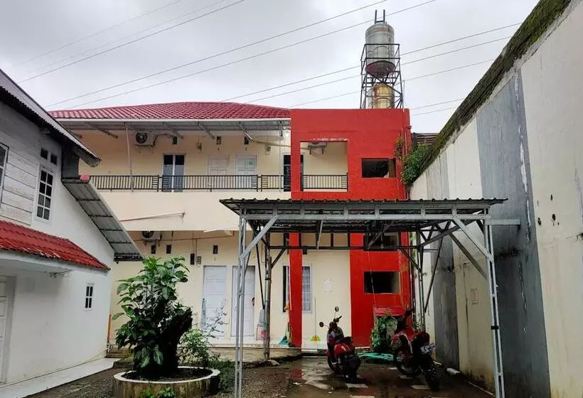 ホテル Adhyaksa Syariah Guest House By Oyo Rooms