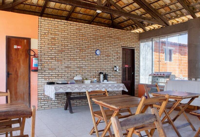 Hotel Adhyaksa Syariah Guest House By Oyo Rooms