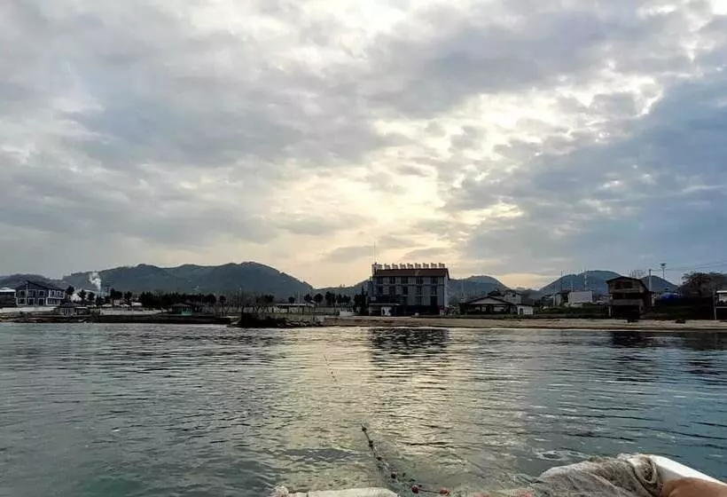 Hotelli Beni Luxury Resort Kotyora