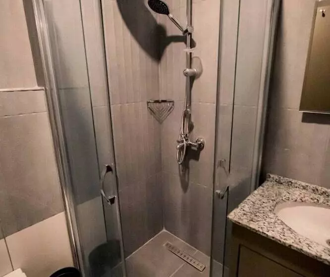 Hotelli Beni Luxury Resort Kotyora