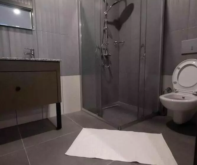 Hotelli Beni Luxury Resort Kotyora