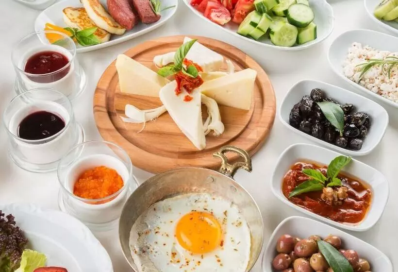 Hotelli Beni Luxury Resort Kotyora