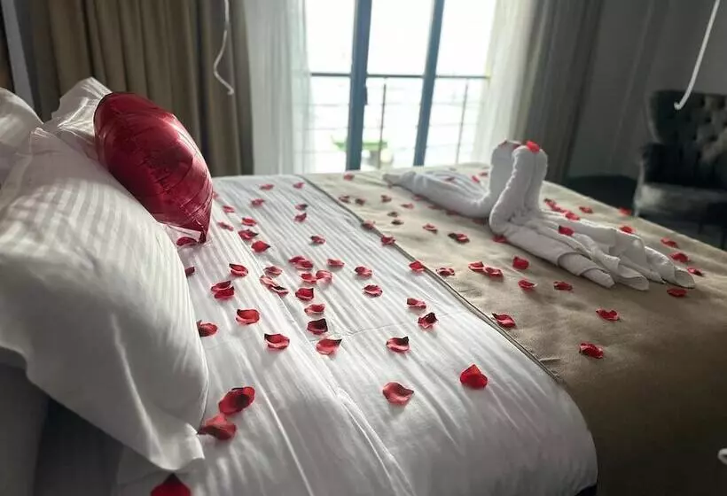 Hotelli Beni Luxury Resort Kotyora