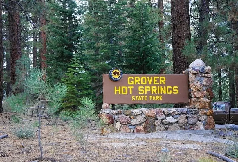 Hotelli Creekside Lodge