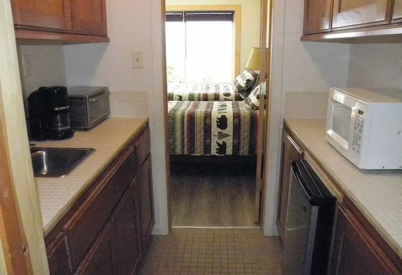 Hotelli Creekside Lodge