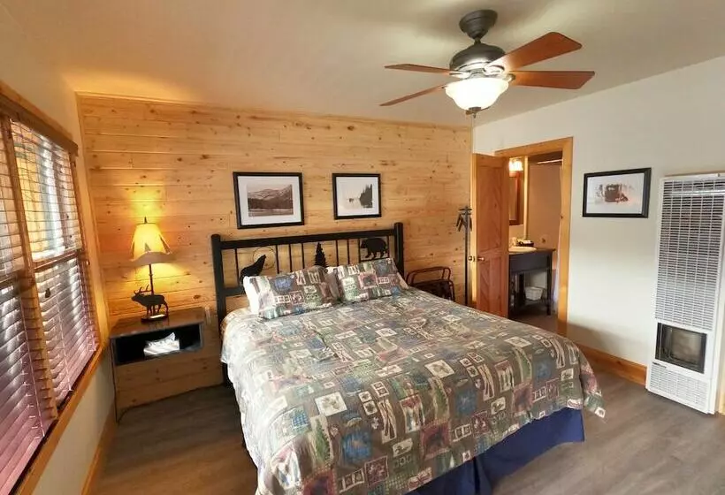 Hotelli Creekside Lodge