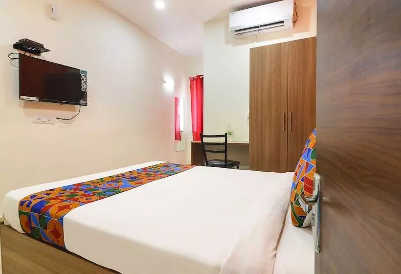 Fabhotel Starhood