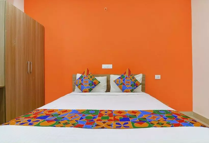 Fabhotel Starhood