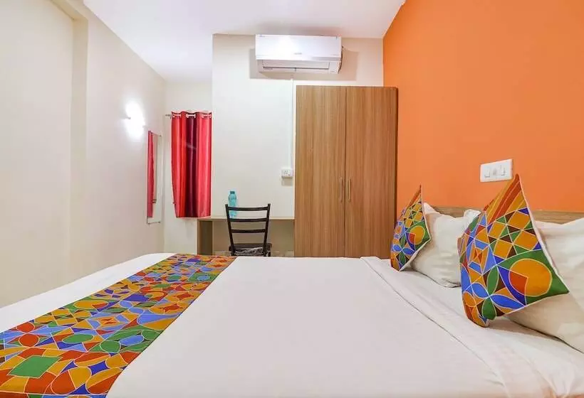 Fabhotel Starhood
