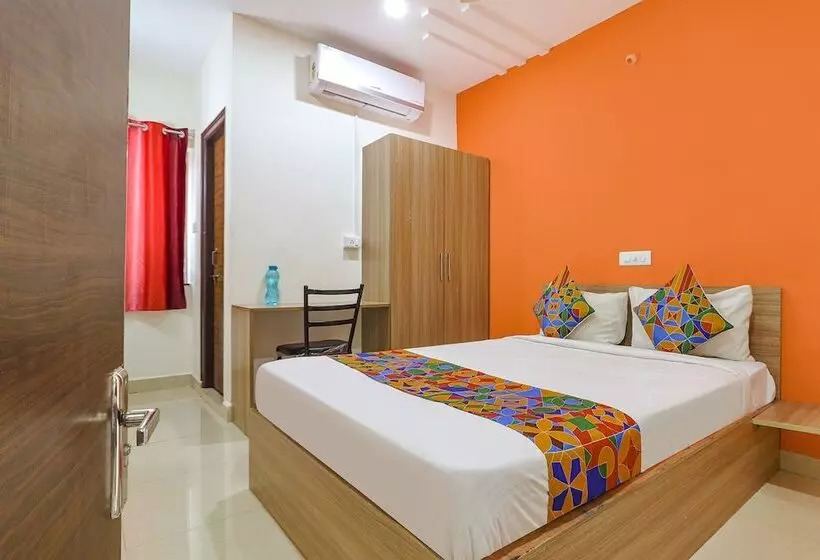 Fabhotel Starhood