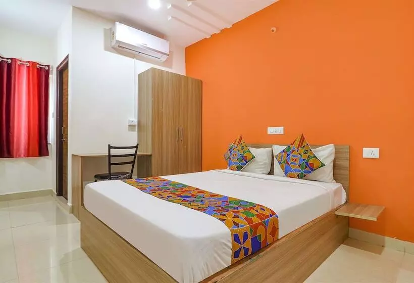 Fabhotel Starhood