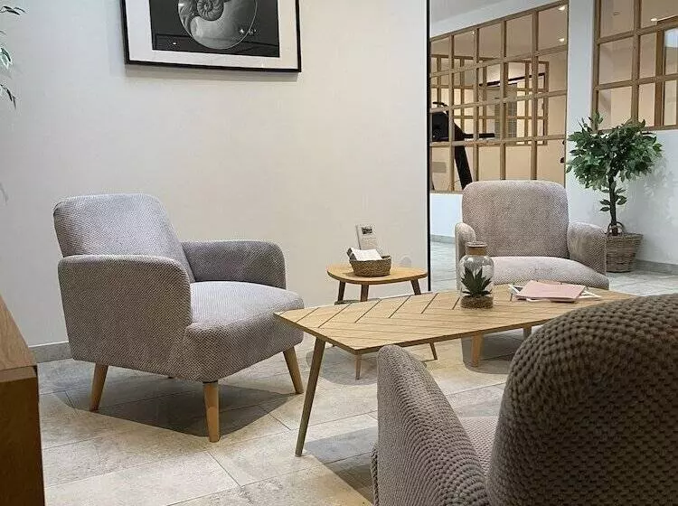 Hotelli La Tour Aux Crabes