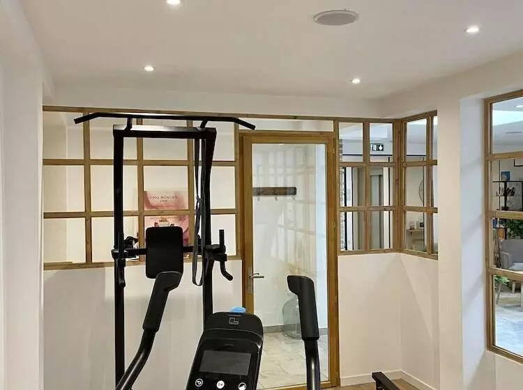 Hotelli La Tour Aux Crabes