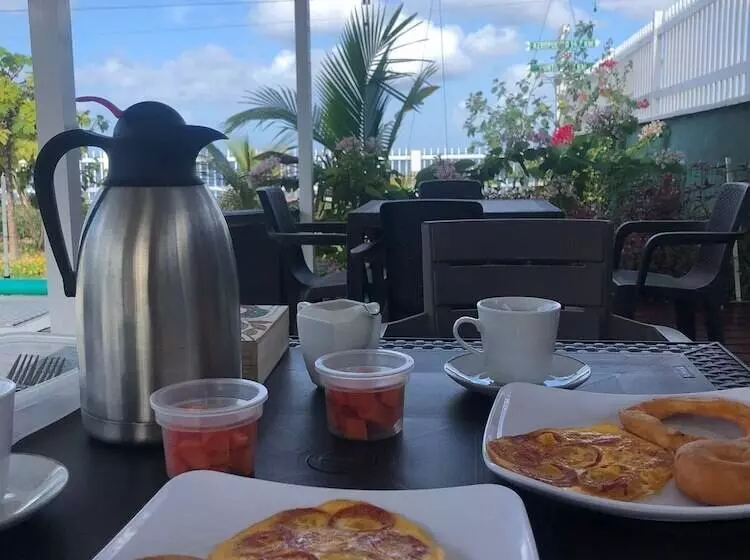 Aamiaismajoitus (B&B) Blue Lizard House