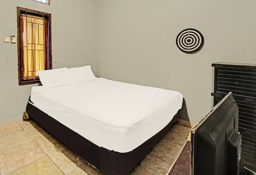 בית מלון כפרי Spot On 91981 Diwi Homestay