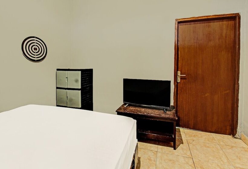 בית מלון כפרי Spot On 91981 Diwi Homestay