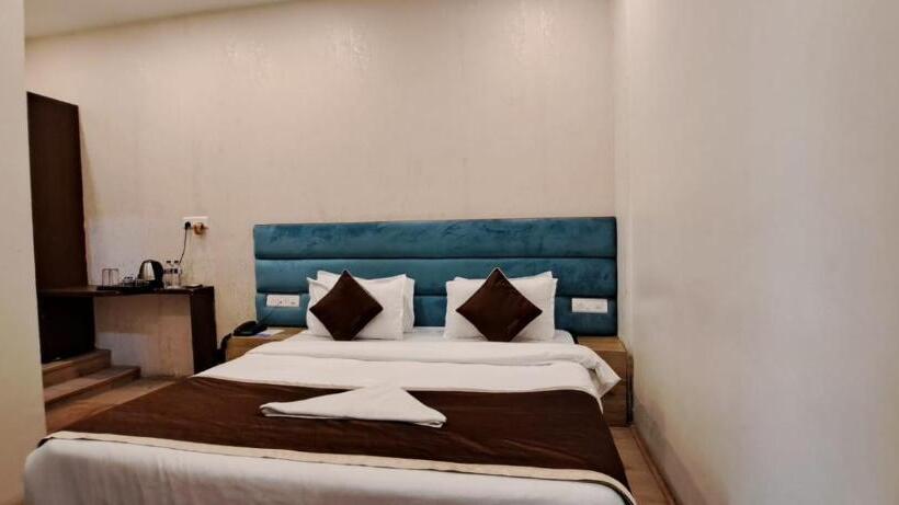 Hotel Super Collection O Ville Parle