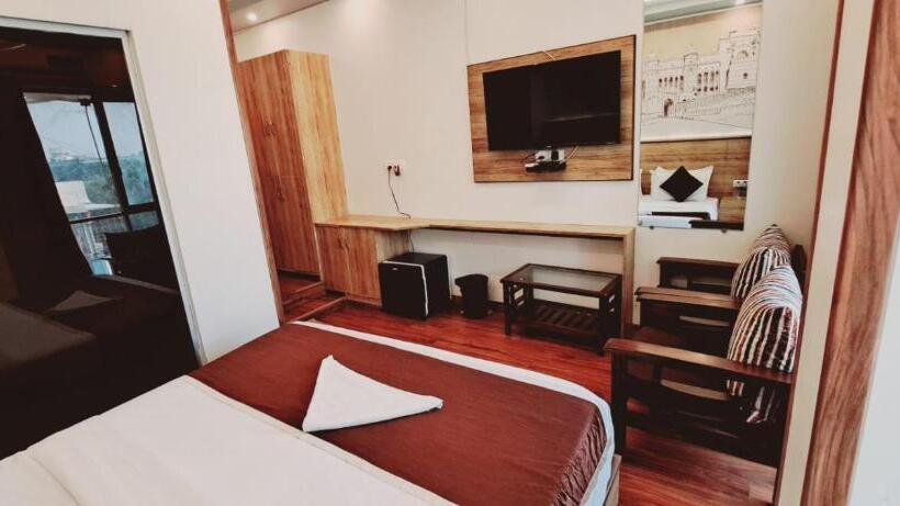 Hotel Super Collection O Ville Parle