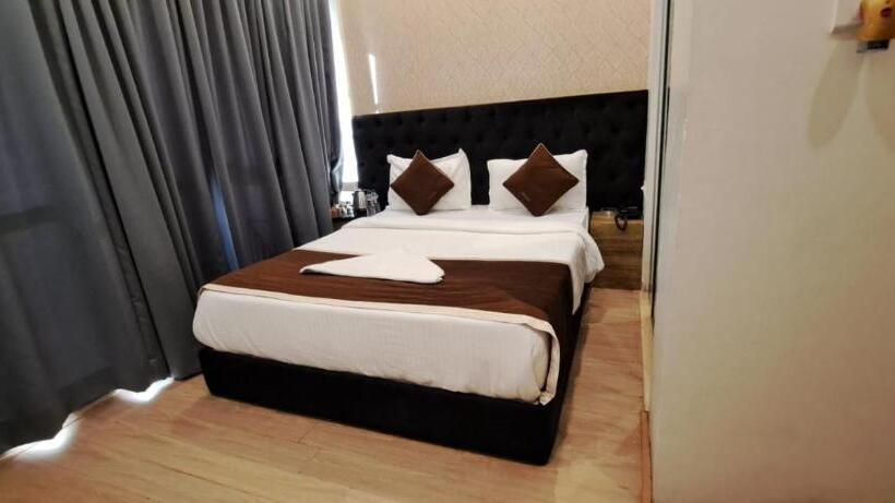 Hotel Super Collection O Ville Parle