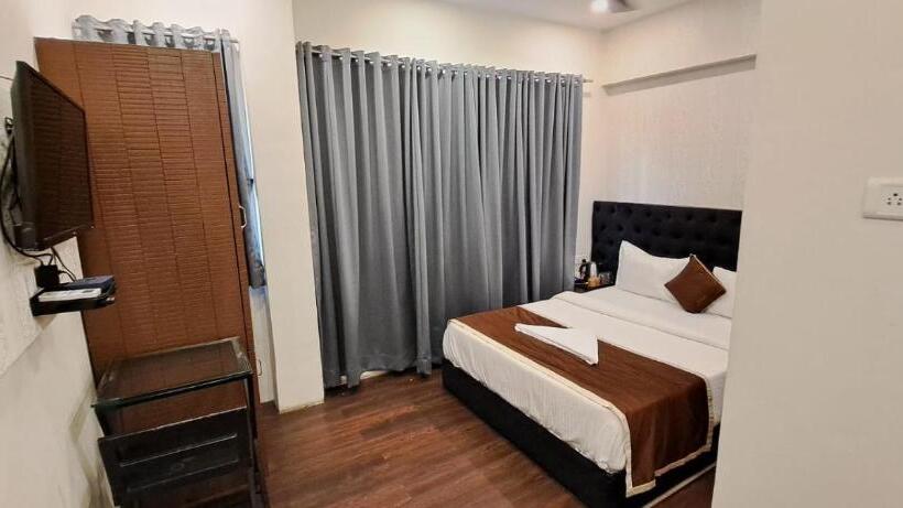 Hotel Super Collection O Ville Parle