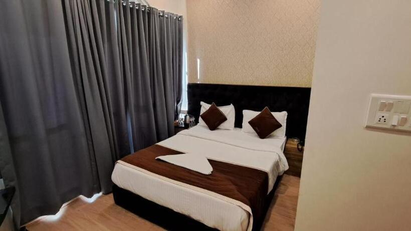 Hotel Super Collection O Ville Parle