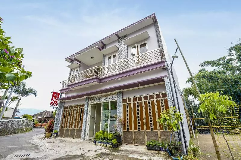Hotelli Lancar Homestay Syariah By Oyo