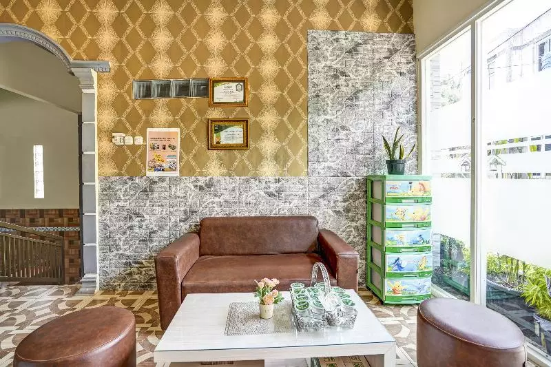 Hotelli Lancar Homestay Syariah By Oyo