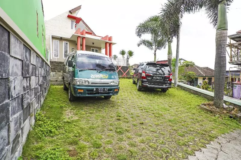 Hotelli Lancar Homestay Syariah By Oyo