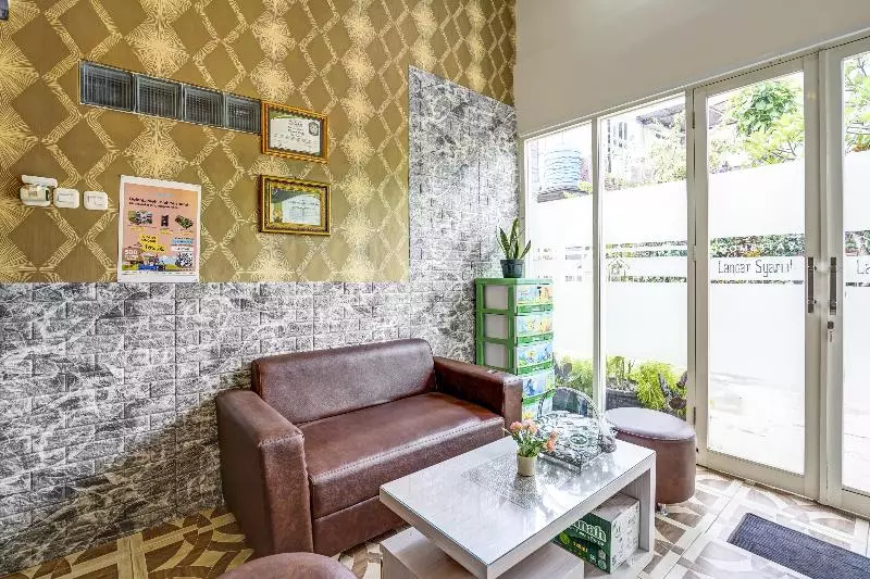 Hotelli Lancar Homestay Syariah By Oyo