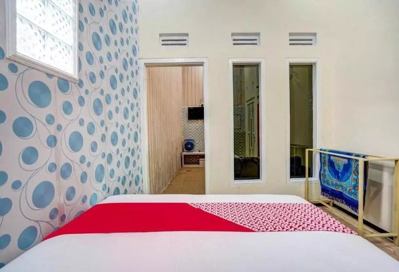 Hotelli Lancar Homestay Syariah By Oyo