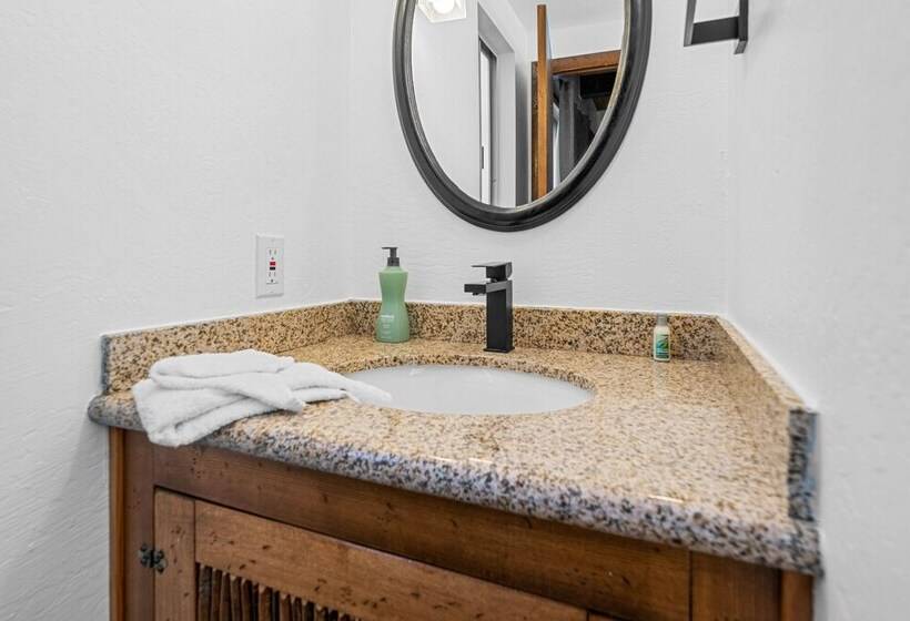 Alpine Retreat Cali Bear