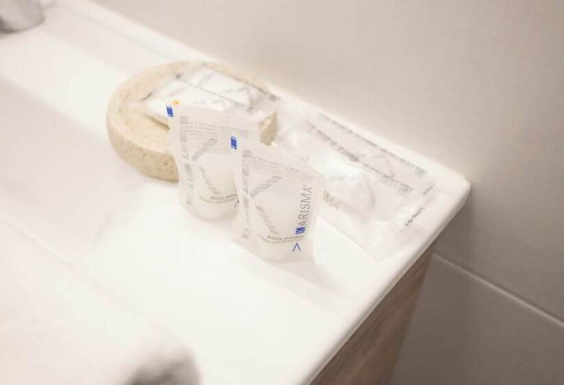 تختخواب و صبحانه La Chambre Duomo