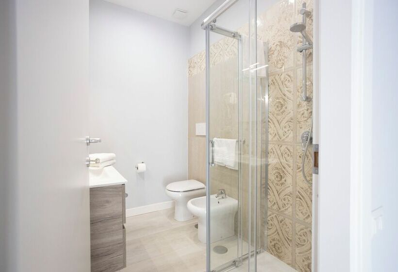 تختخواب و صبحانه La Chambre Duomo