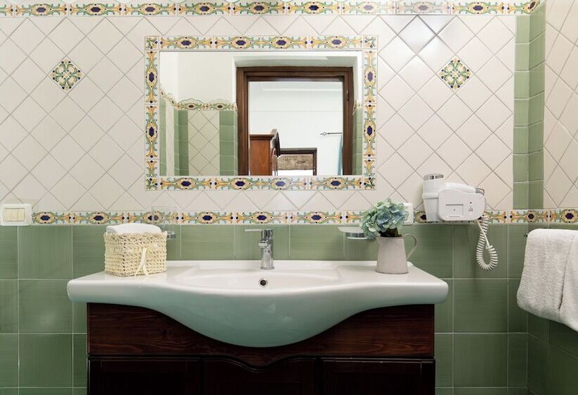 تختخواب و صبحانه Monte Solaro